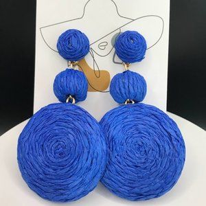 NWT Vacation Style Raffia Braided Round  Elegant Dangle Earrings
